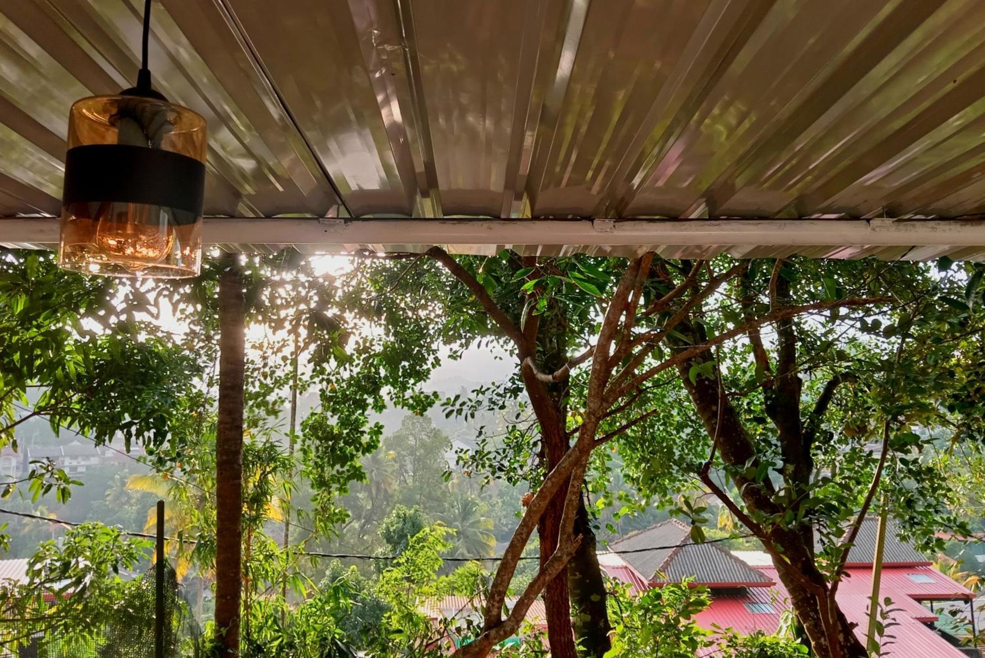 Fly Infinity - Home Stay Kandy Exterior foto