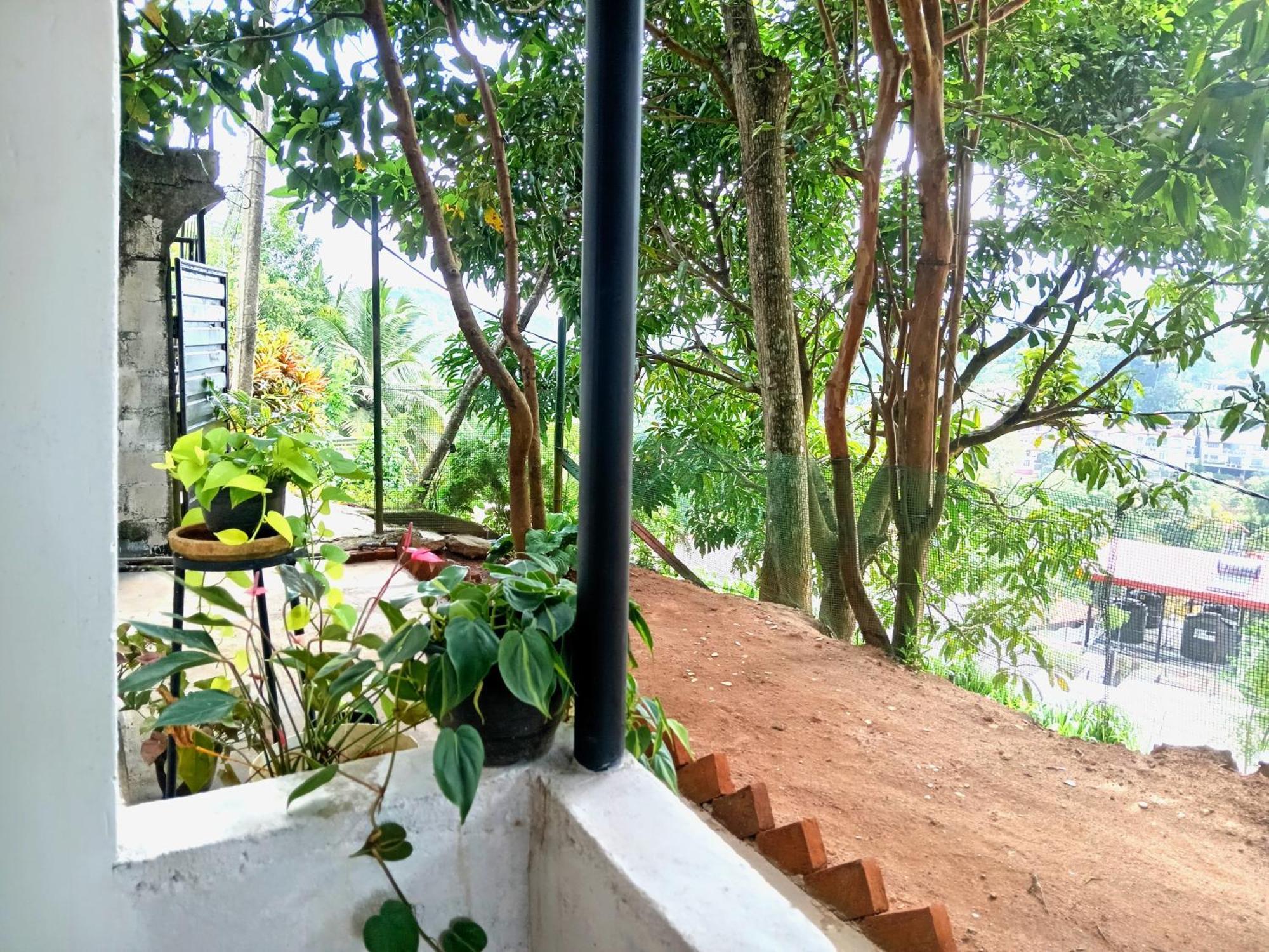 Fly Infinity - Home Stay Kandy Exterior foto