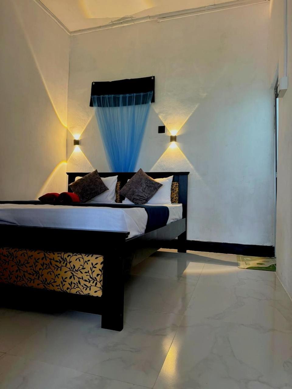 Fly Infinity - Home Stay Kandy Exterior foto